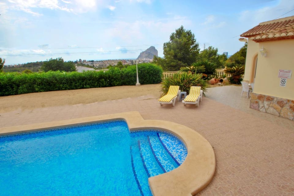 Estrelizia - pretty holiday property with garden and private pool in Calpe Villa in Calp