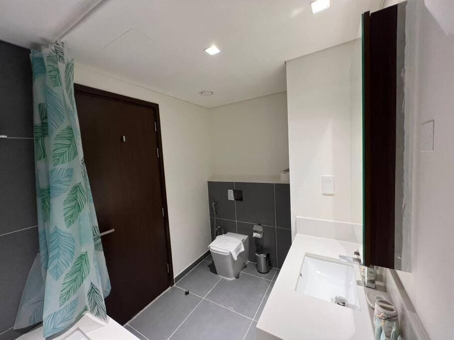 Shower, Toilet, Bathroom, Bath