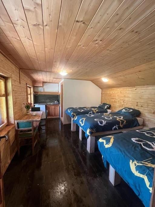 'Kanciapa 7 Światów' Apartment in Lesser Poland Voivodeship