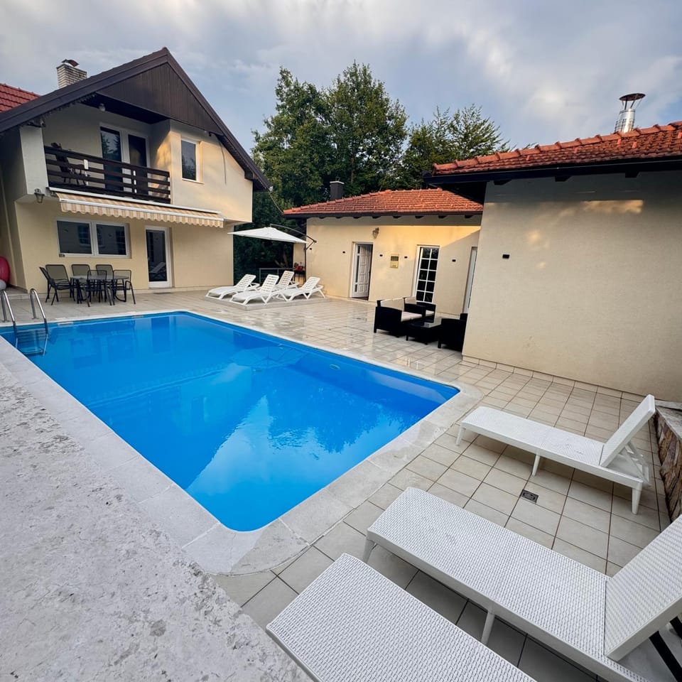 Villa RELAX Miševići Villa in Federation of Bosnia and Herzegovina