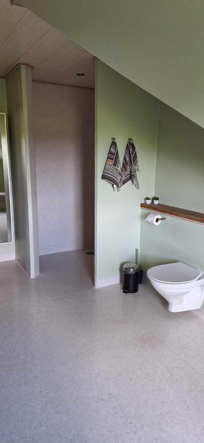 Bathroom, Public Bath