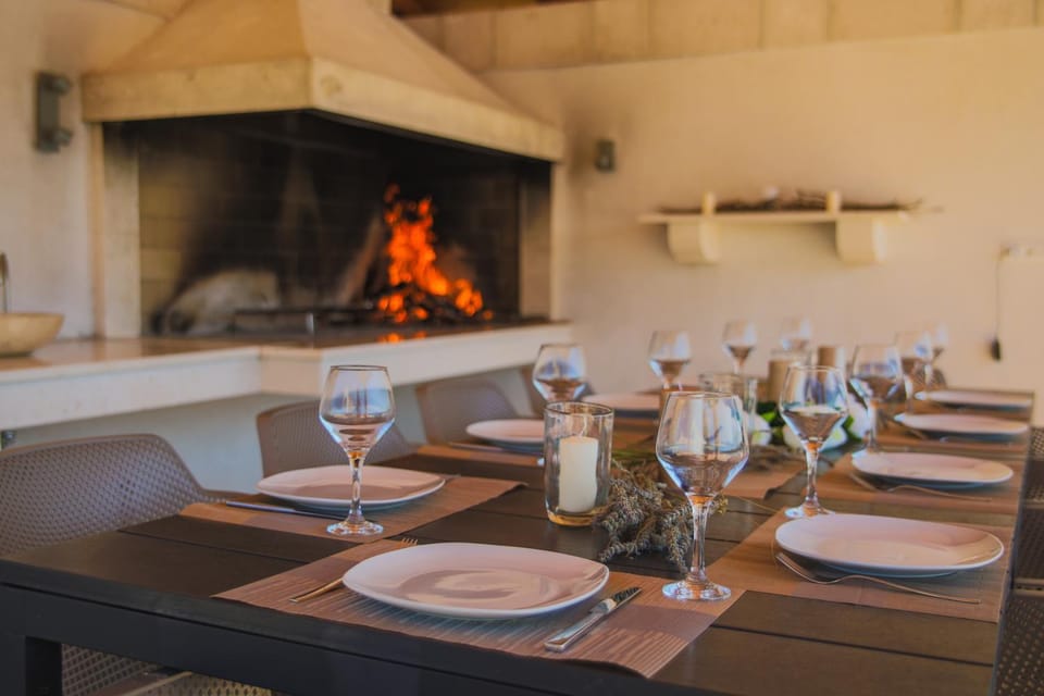 BBQ facilities, Dining area, Food