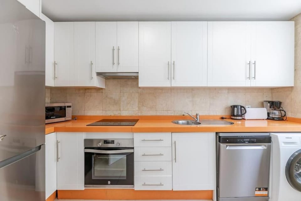 Great location 2 pools at Aloha Royal RDR385 Apartment in Marbella