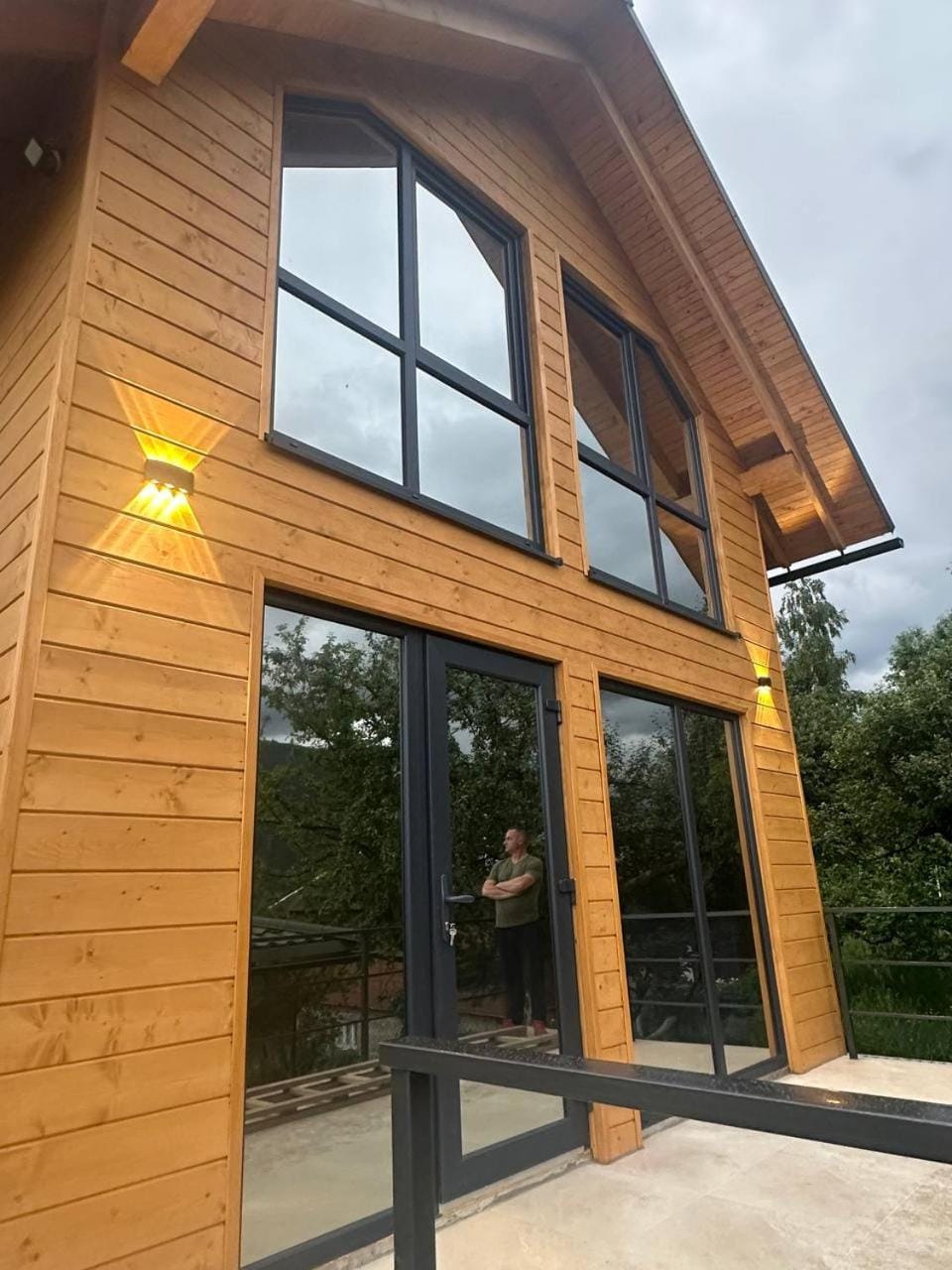 Facade/entrance