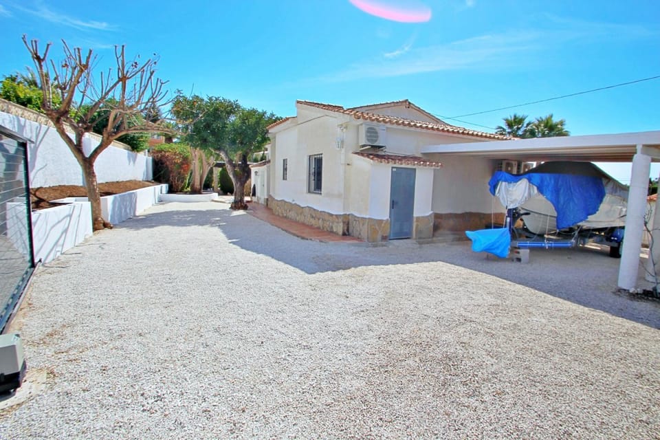 Kathrin - beautiful little house in pretty grounds with lovely views in Benissa Villa in Marina Alta
