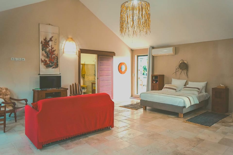 Bed, TV and multimedia, Living room, Bedroom, internet
