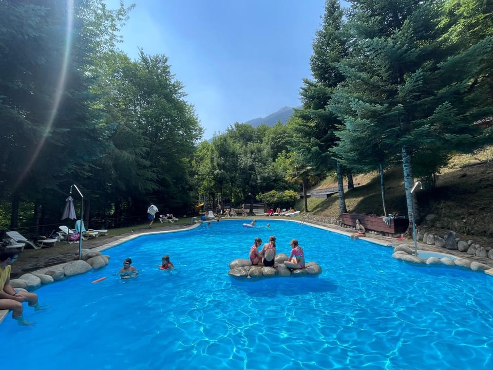 Swimming pool
