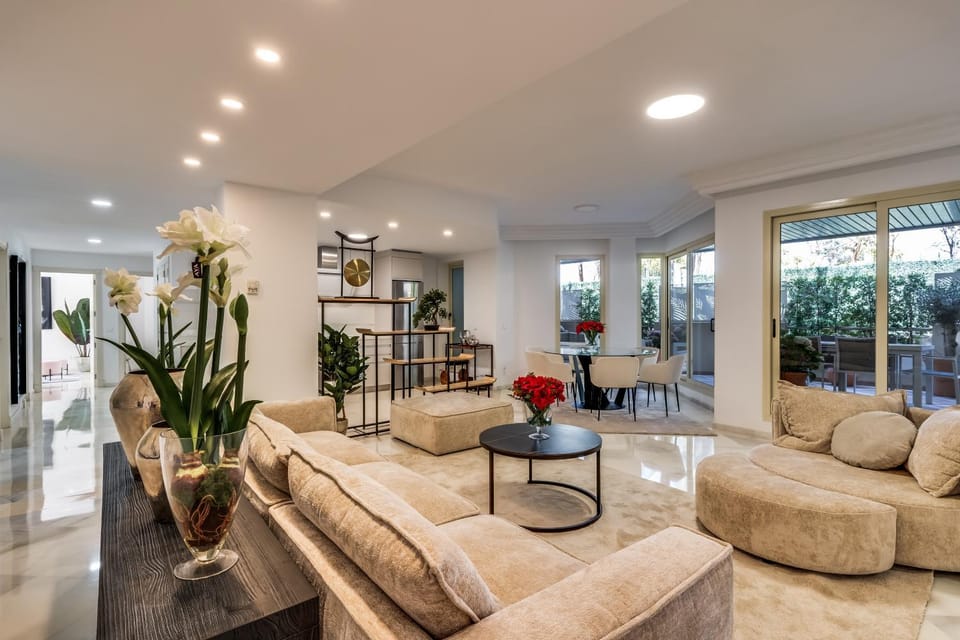 Living room, Seating area