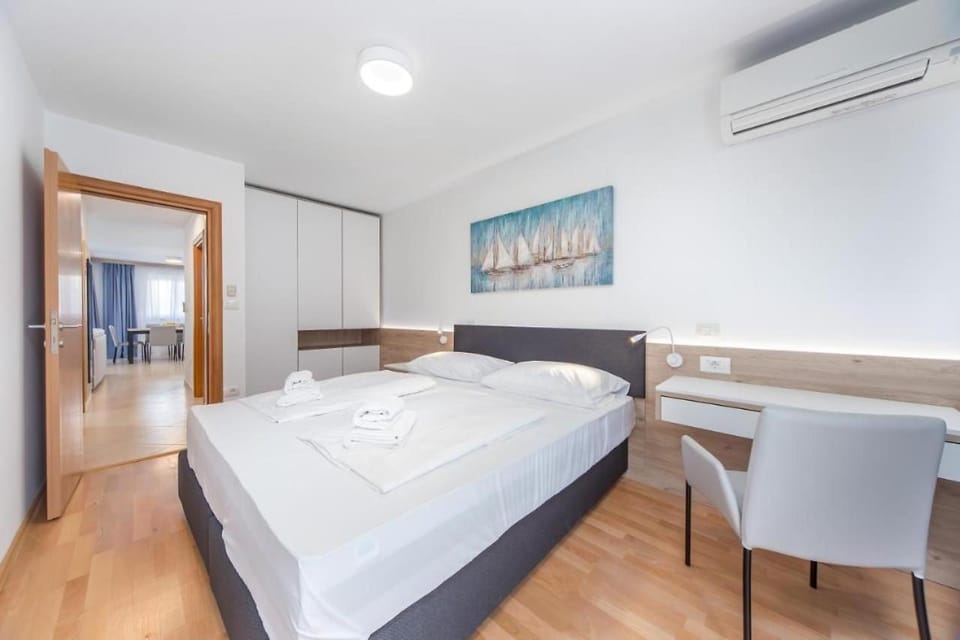 Maris Suite Garden Palace Apartment in Istria County