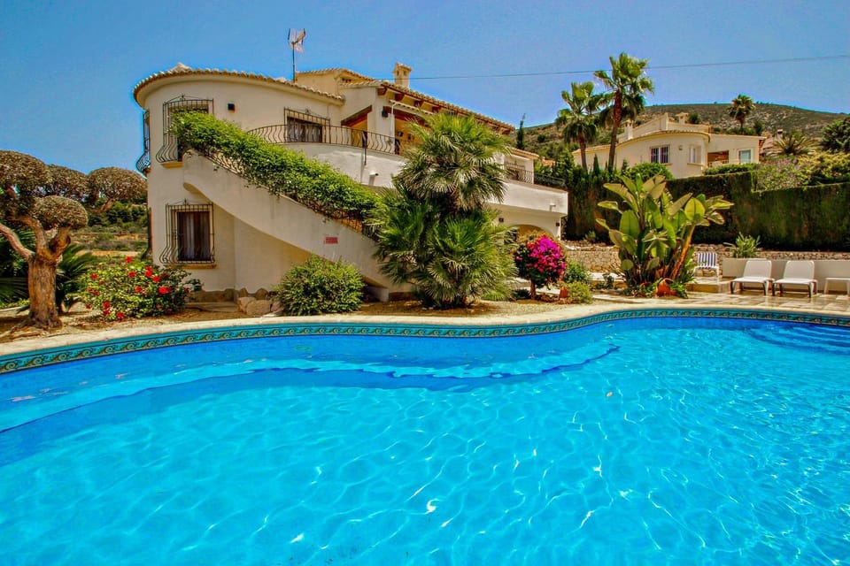 Nessa - well furnished villa with panoramic views in Benitachell Villa in Marina Alta