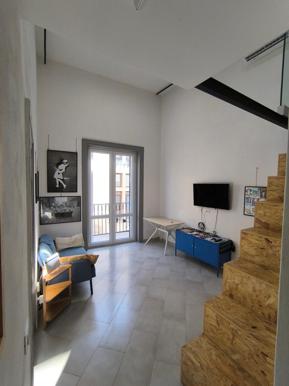 TV and multimedia, Living room, Seating area