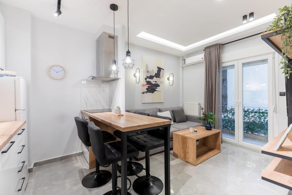 Kitchen or kitchenette, Living room, Seating area