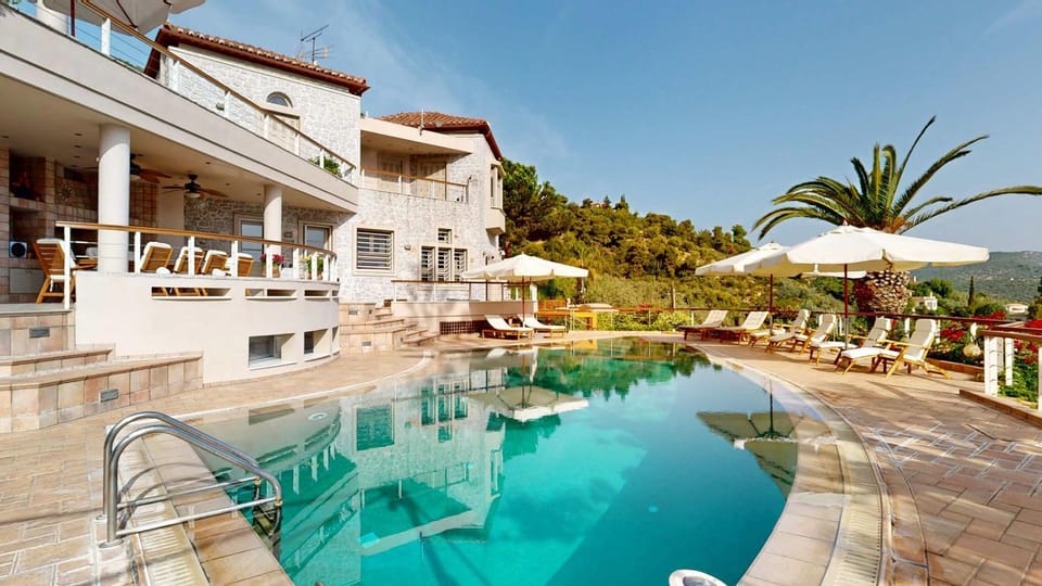 Epidavros Villas - Gardenia Garden Retreat with Shared Pool House in Argolis, Greece