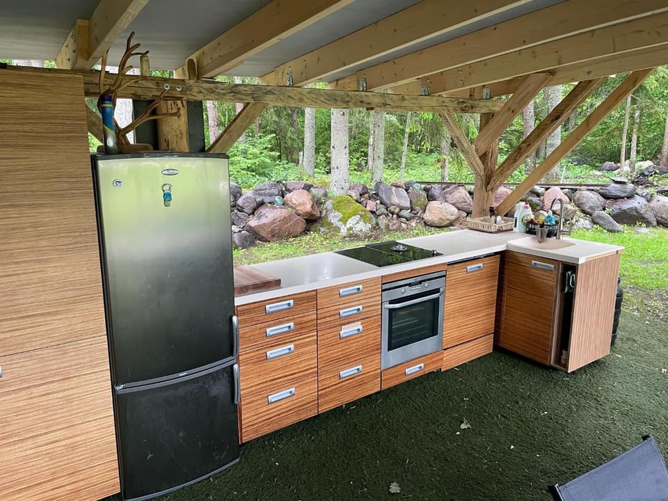 Kitchen or kitchenette