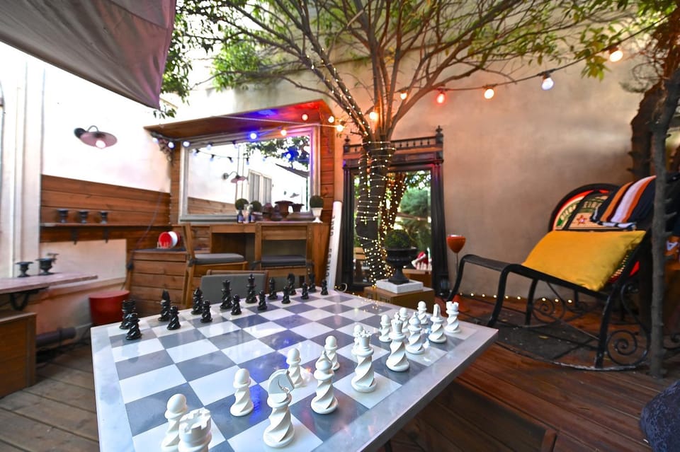Patio, Dining area