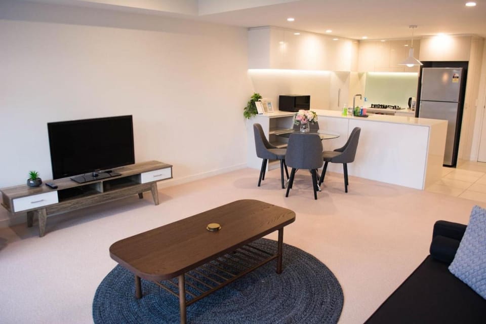 Kitchen or kitchenette, Living room, Dining area