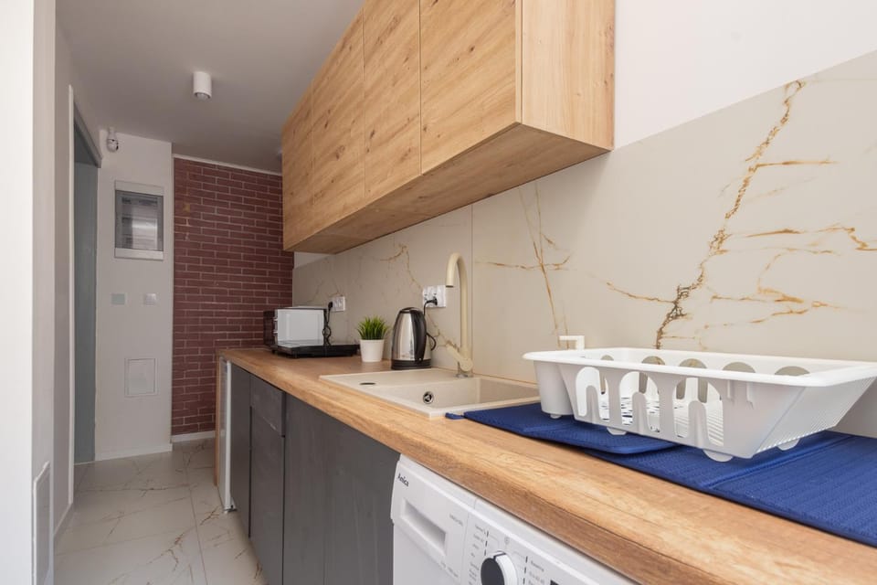 Kitchen or kitchenette, Kitchen or kitchenette