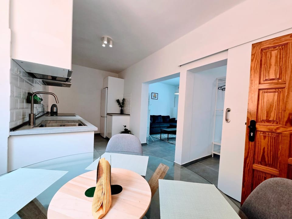Kitchen or kitchenette, kitchen