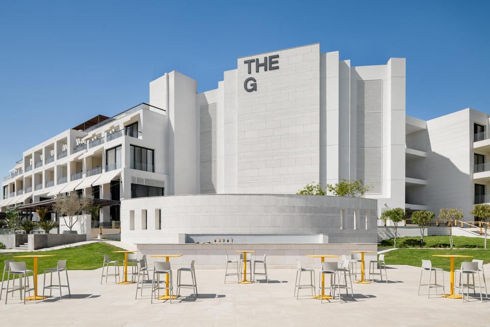 Property building, Location