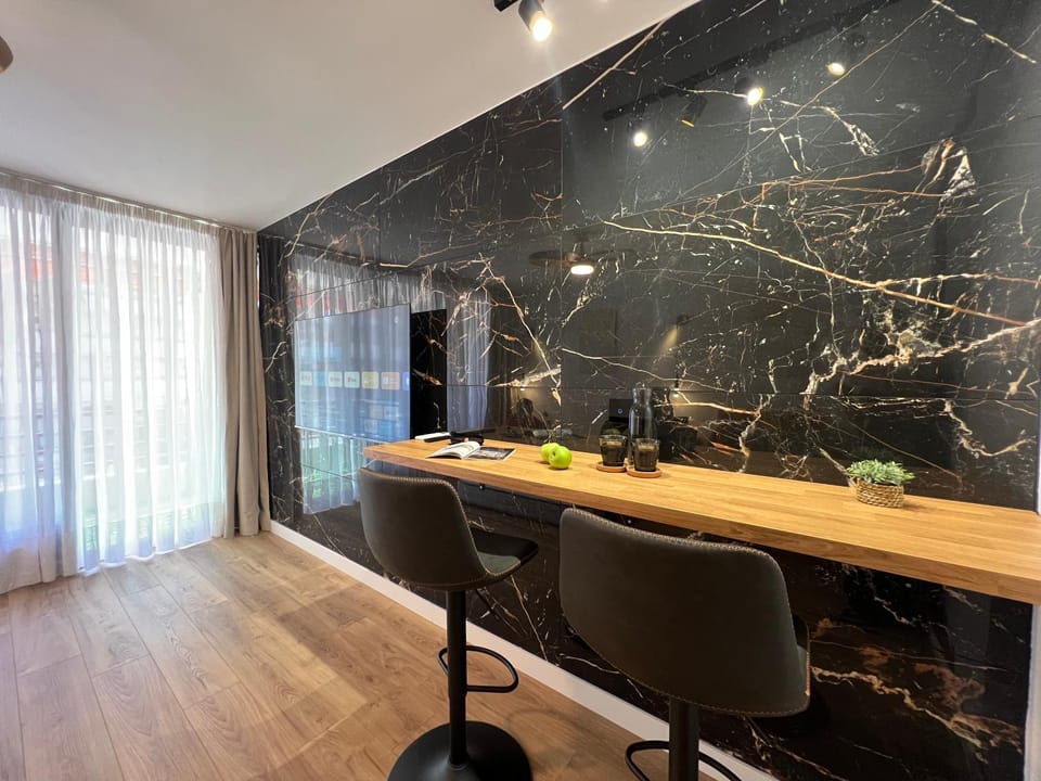 TV and multimedia, Dining area
