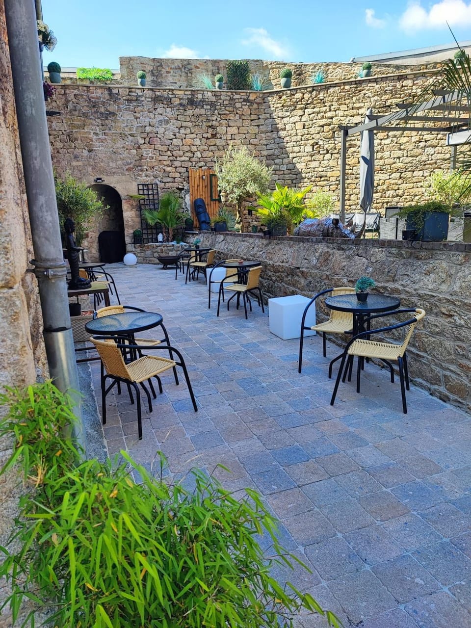 Chambres d'hôtes Les Carmélites Bed and Breakfast in Brittany
