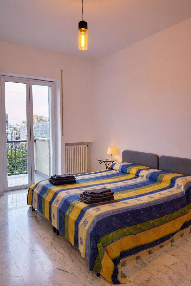 Bedroom, City view, Garden view