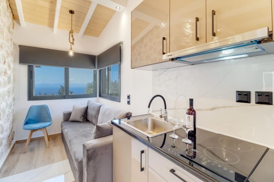 Property building, Kitchen or kitchenette, Living room