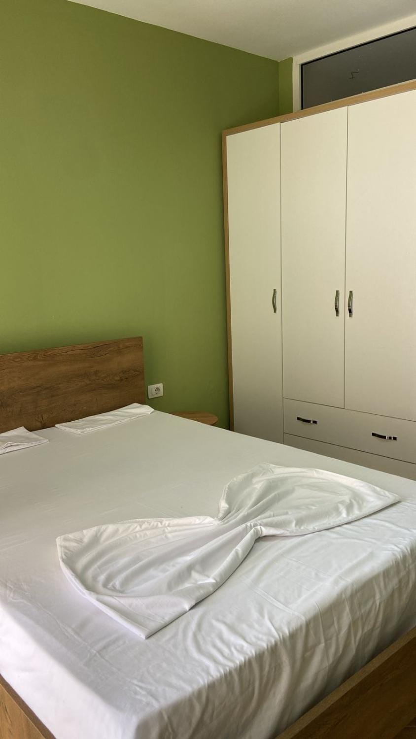 Bed, Photo of the whole room, Bedroom, wardrobe