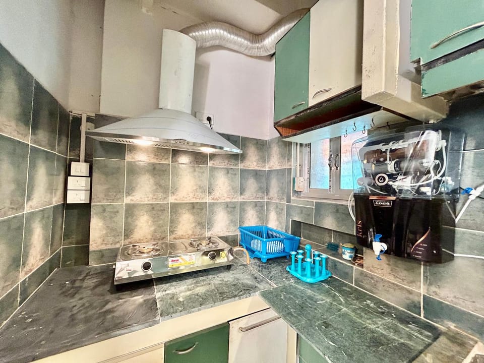 Coffee/tea facilities, Kitchen or kitchenette, Breakfast, stove