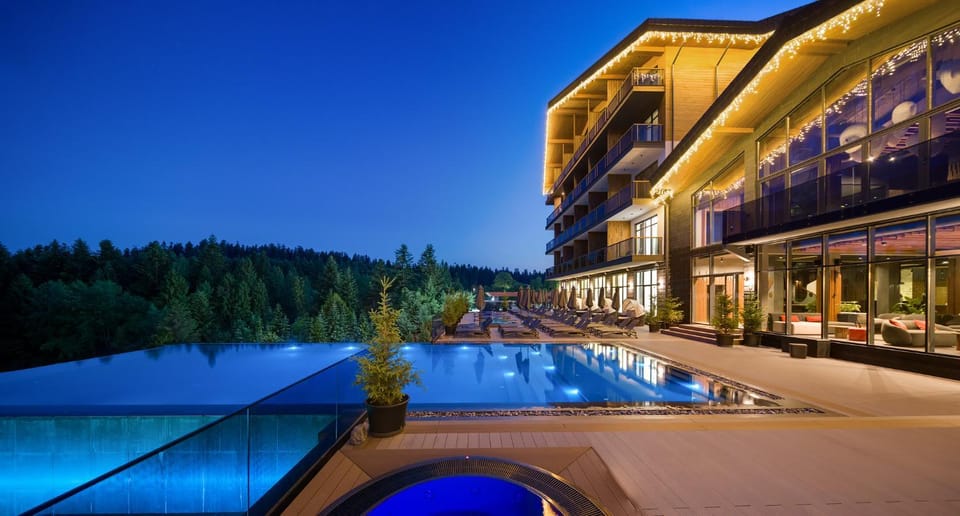 Pool view, Swimming pool, Swimming pool
