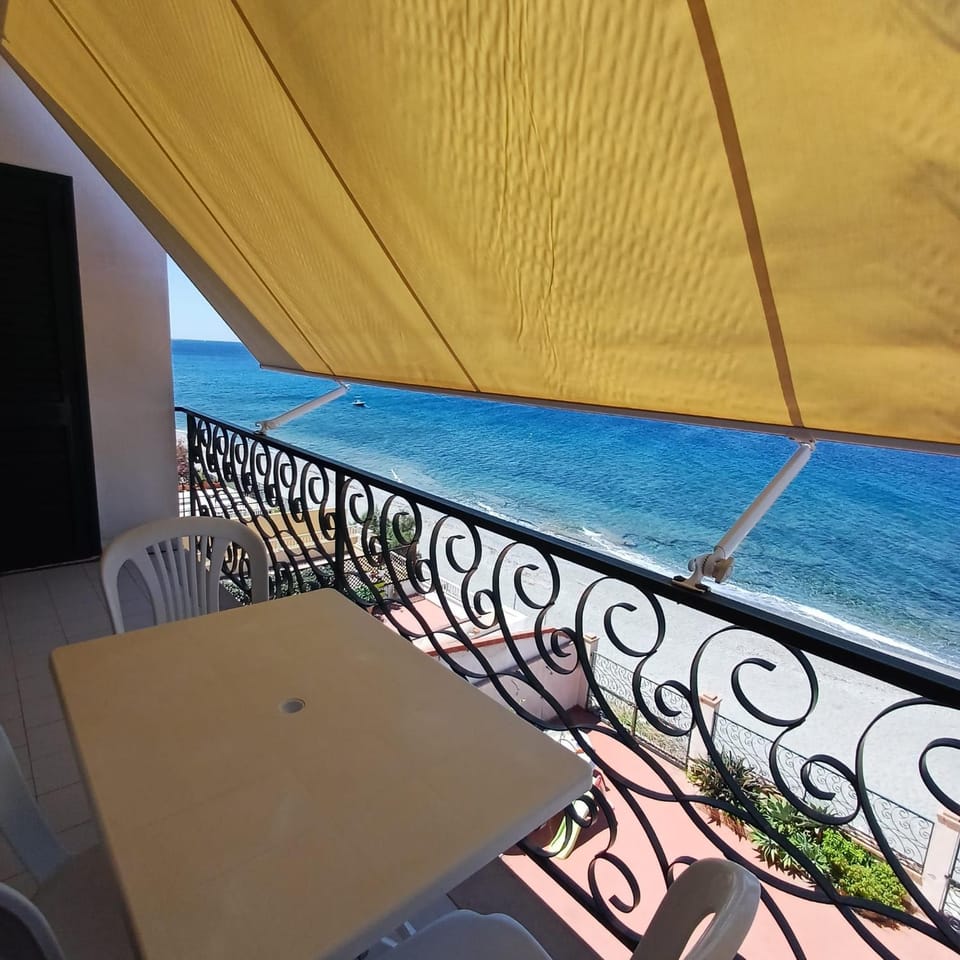 Day, Natural landscape, View (from property/room), Balcony/Terrace, Beach, Sea view