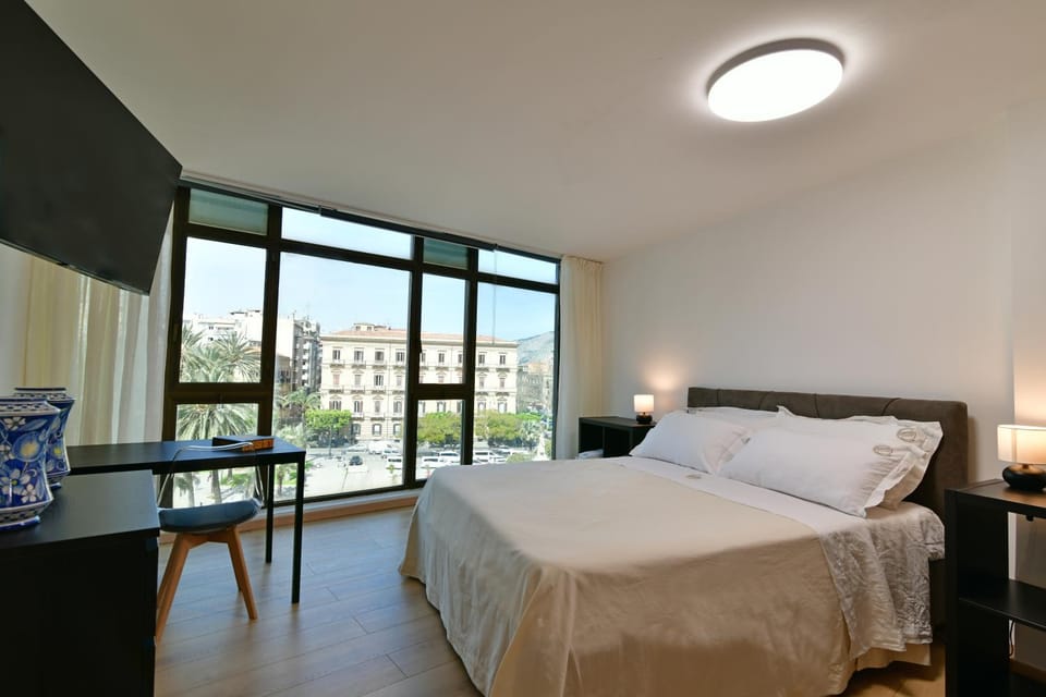 Sabatino Piazza Castelnuovo - Politeama Apartment in Palermo