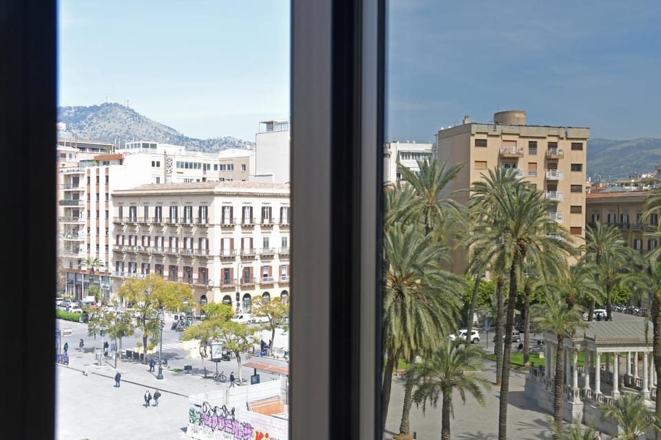 Sabatino Piazza Castelnuovo - Politeama Apartment in Palermo