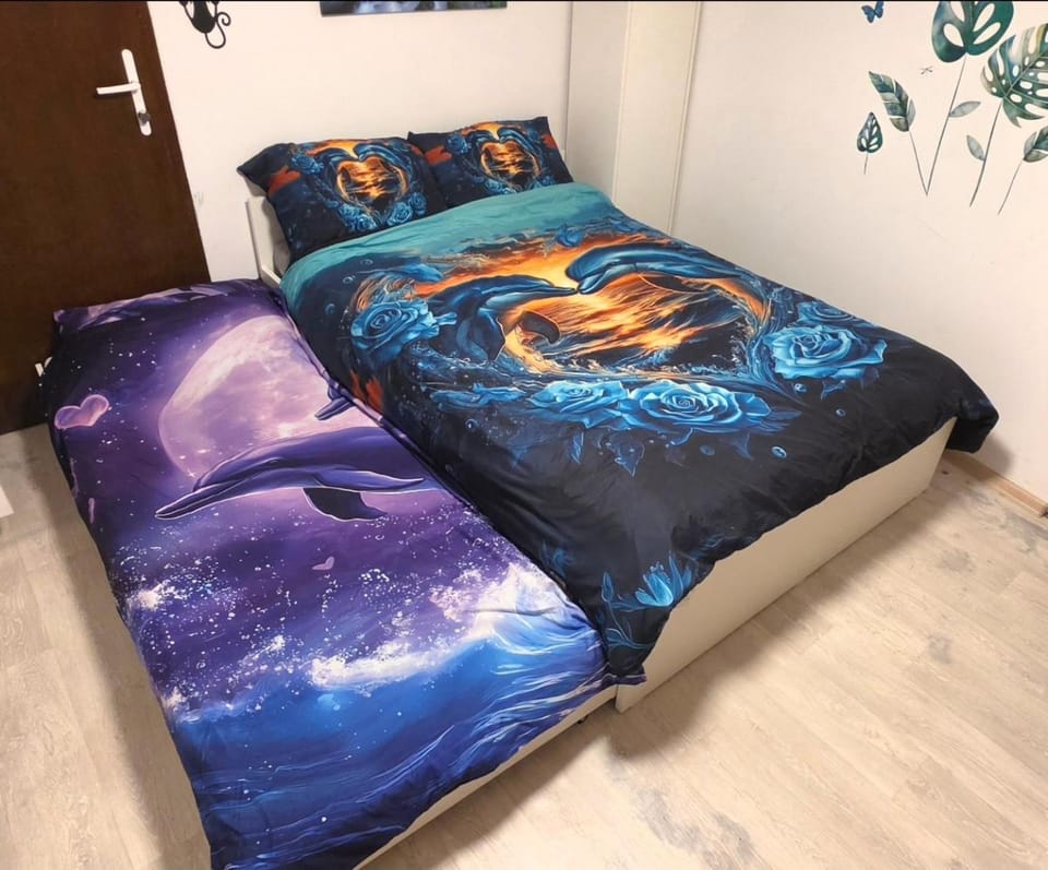Bed, Bedroom