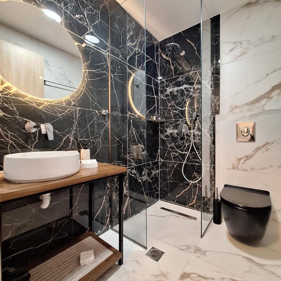 Shower, Toilet, Bathroom