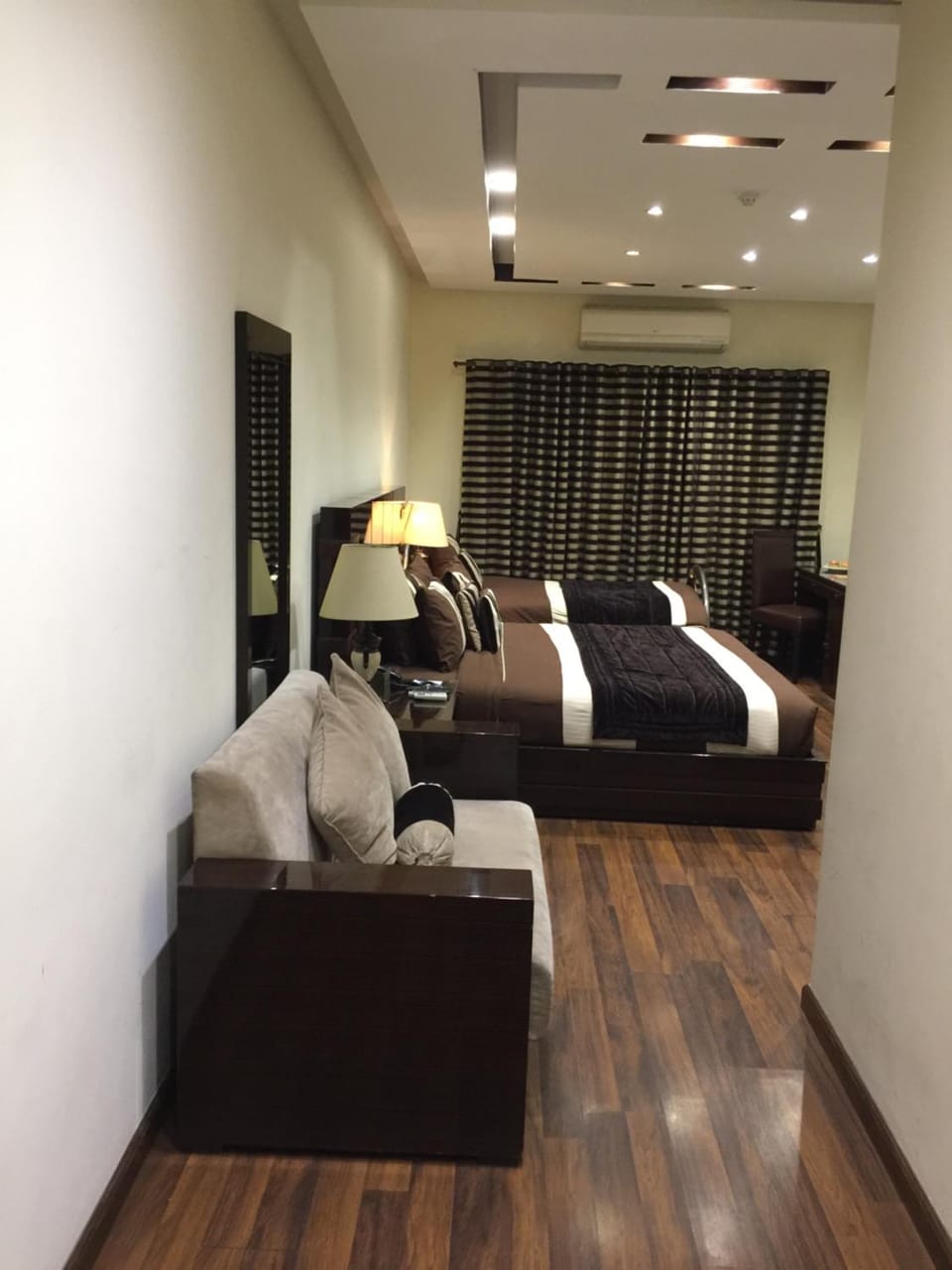 Photo of the whole room