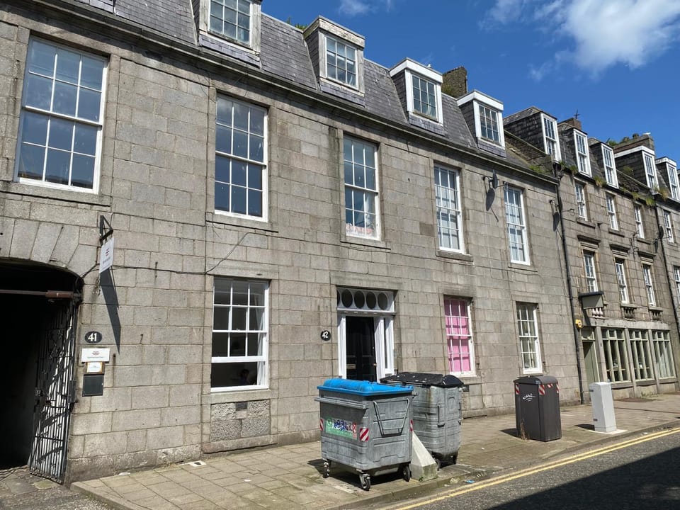 Property building, Street view