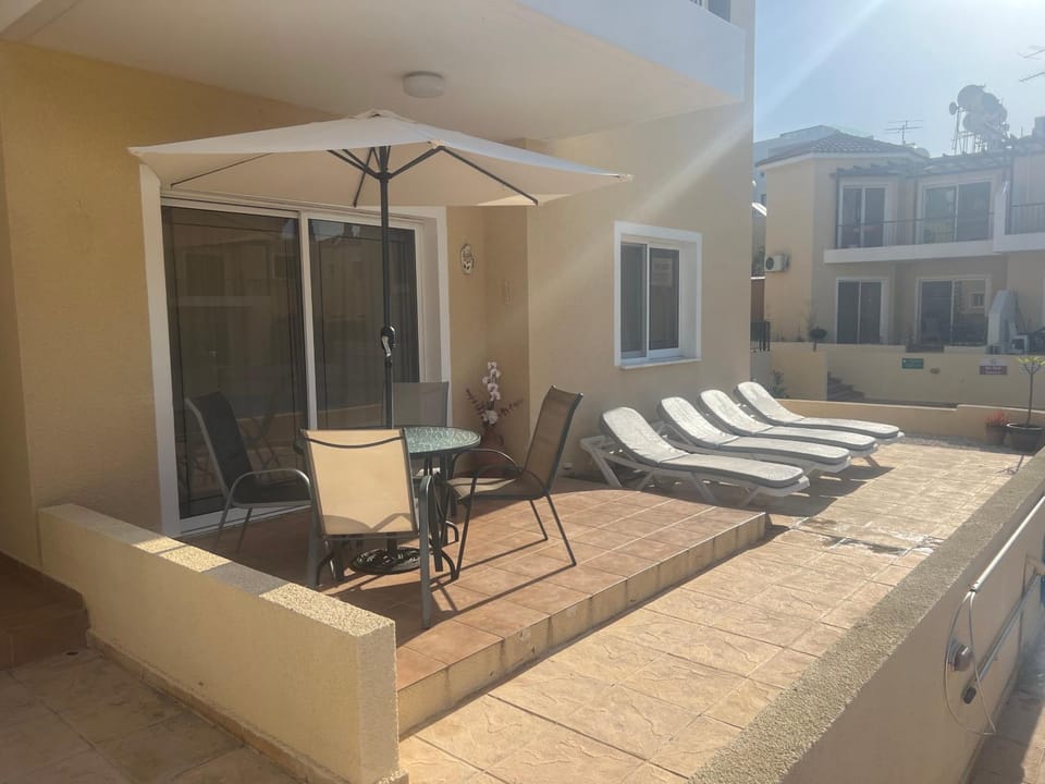 Patio, Balcony/Terrace, sunbed