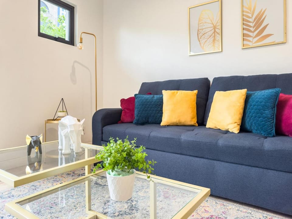 Private Balcony Rooftop Lounge Free Parking Apartment in Mexico City