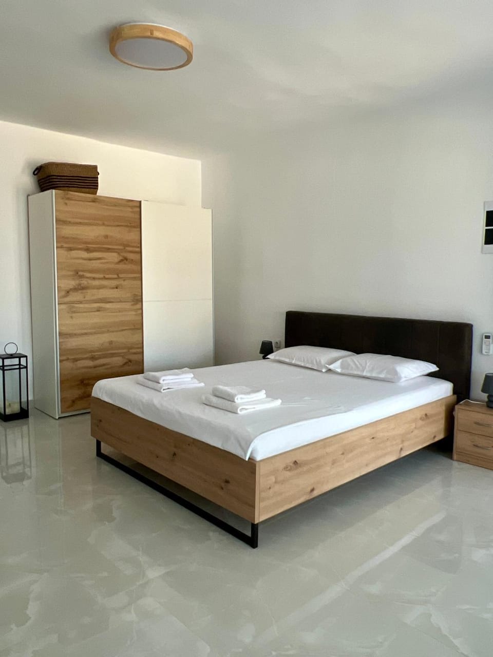 Bed, Photo of the whole room, Bedroom, wardrobe