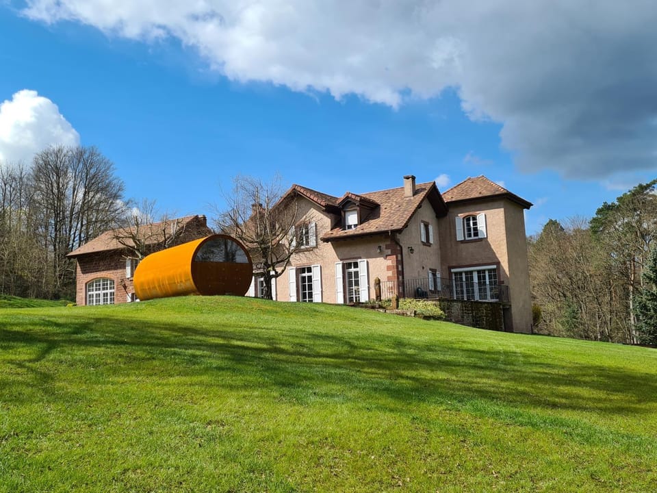 Property building, Garden view