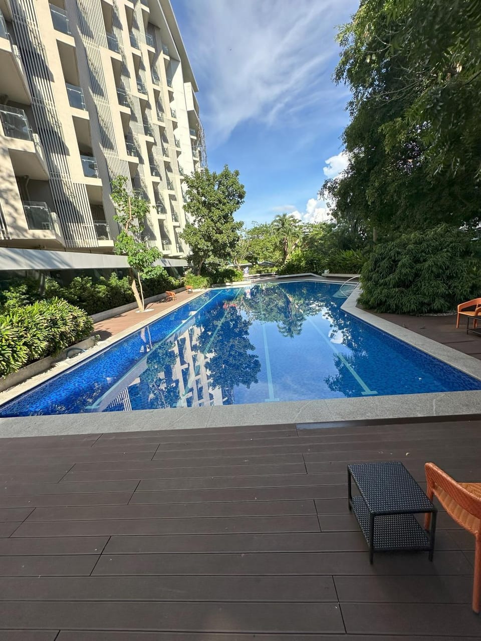 Property building, Day, Pool view, Swimming pool