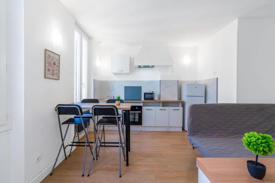 Joli appartement 2 pièces proche gare St Charles Apartment in Marseille
