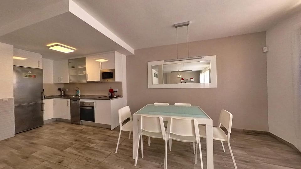Kitchen or kitchenette, Dining area, dishwasher, oven, stove