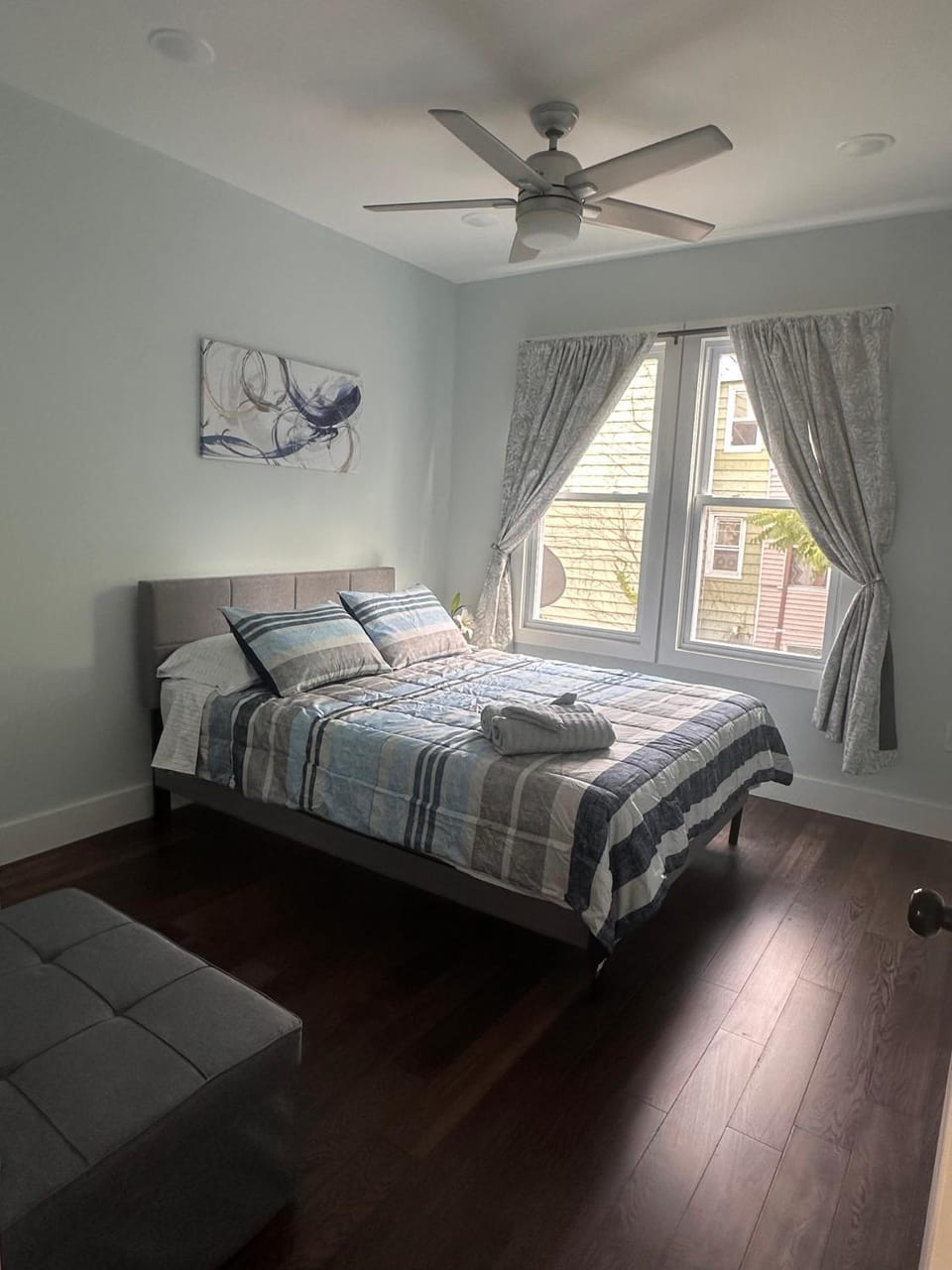 Bed, Photo of the whole room, Bedroom, towels, air conditioner