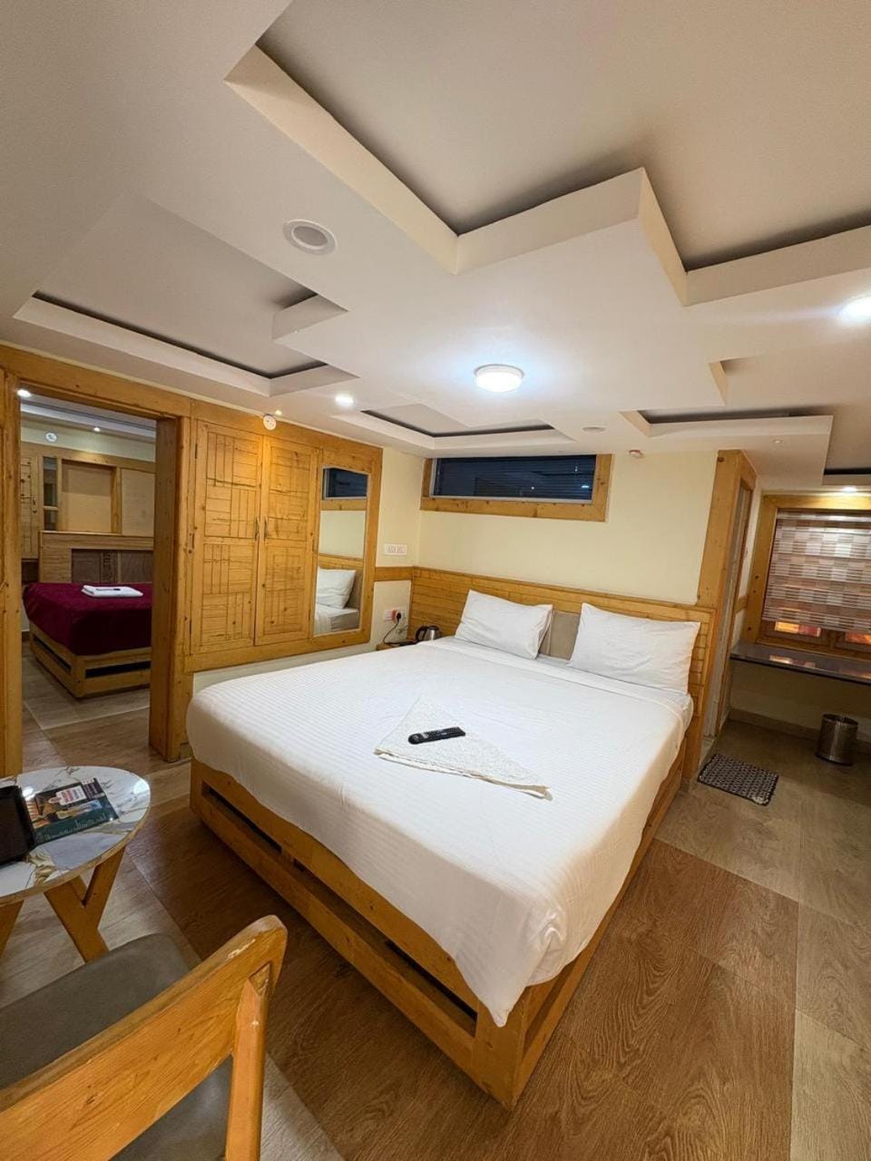 Bed, Photo of the whole room, Seating area, Bedroom, wardrobe