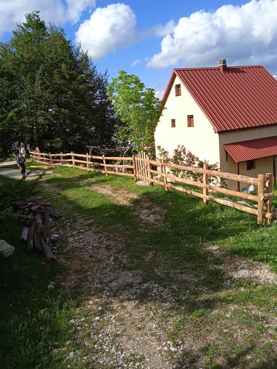 Queen Suite 2 in Grand Rabbit House Luxury tent in Montenegro