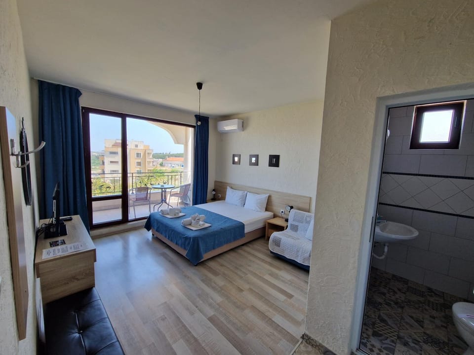 Къща за гости АЗАЛИЯ Bed and Breakfast in Sozopol