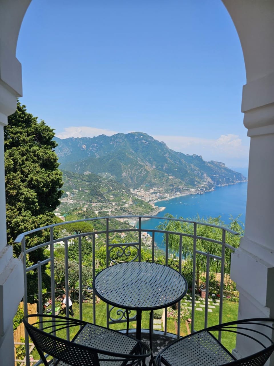 Day, Natural landscape, Dining area, Mountain view, Sea view