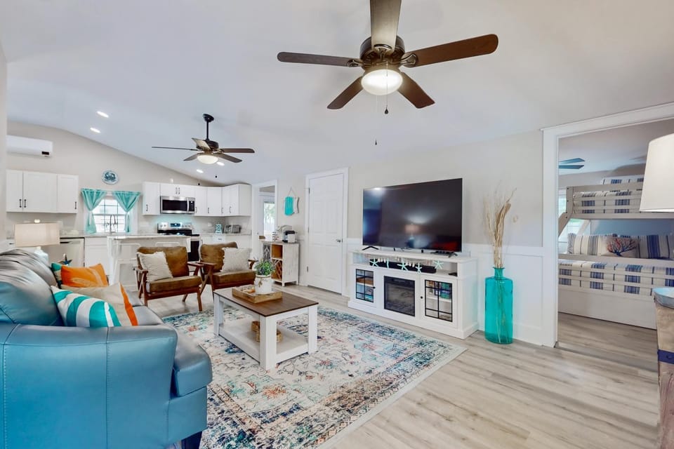 OAI93 Beach, please! House in Oak Island